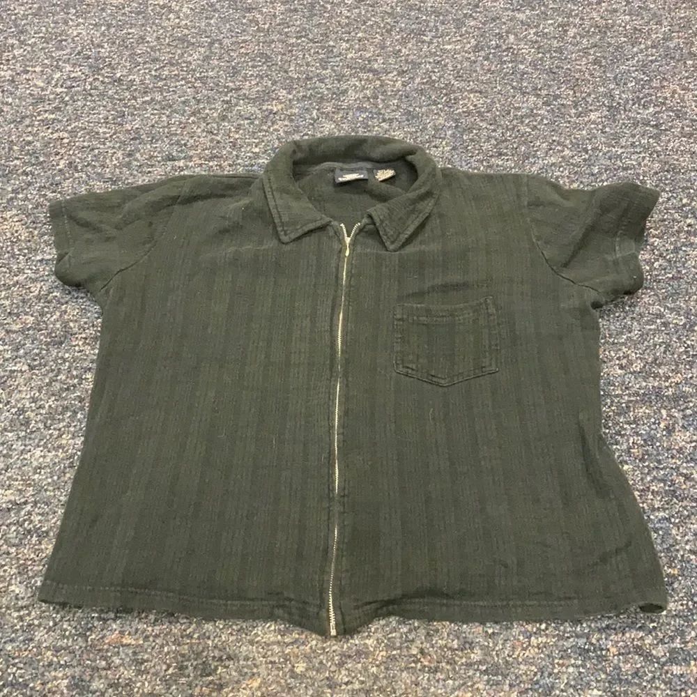 Dockers Khakiware Zip up top sz. L petite